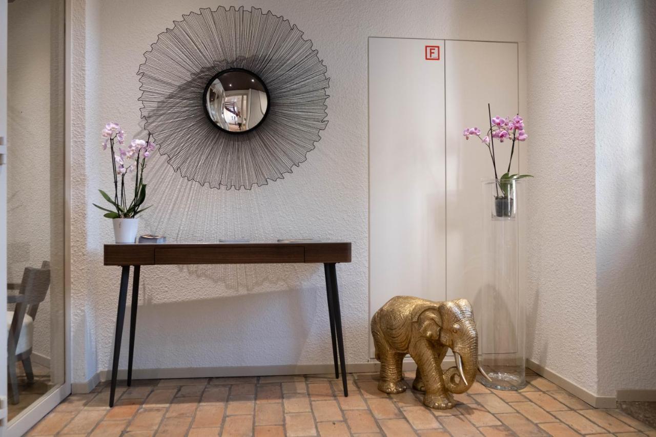 Boutique Hotel De L'Ecu Vaudois Begnins Luaran gambar